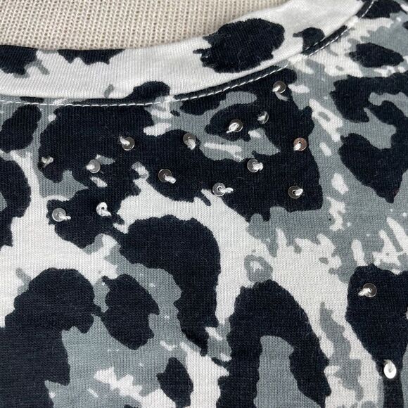 NWT Passports Black, Gray & White Animal Print Top - Picture 3 of 9